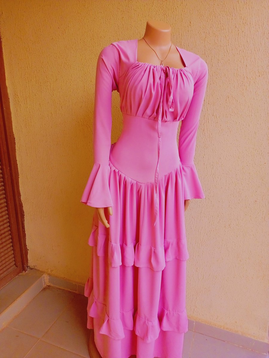 wuras_couture's tweet image. You can admire from your screen
or wear one and feel that quiet confidence when heads turn and whispers follow. 😉

Your color, your fit, your story.
Which one’s your favorite? ✨
Send a DM to order.