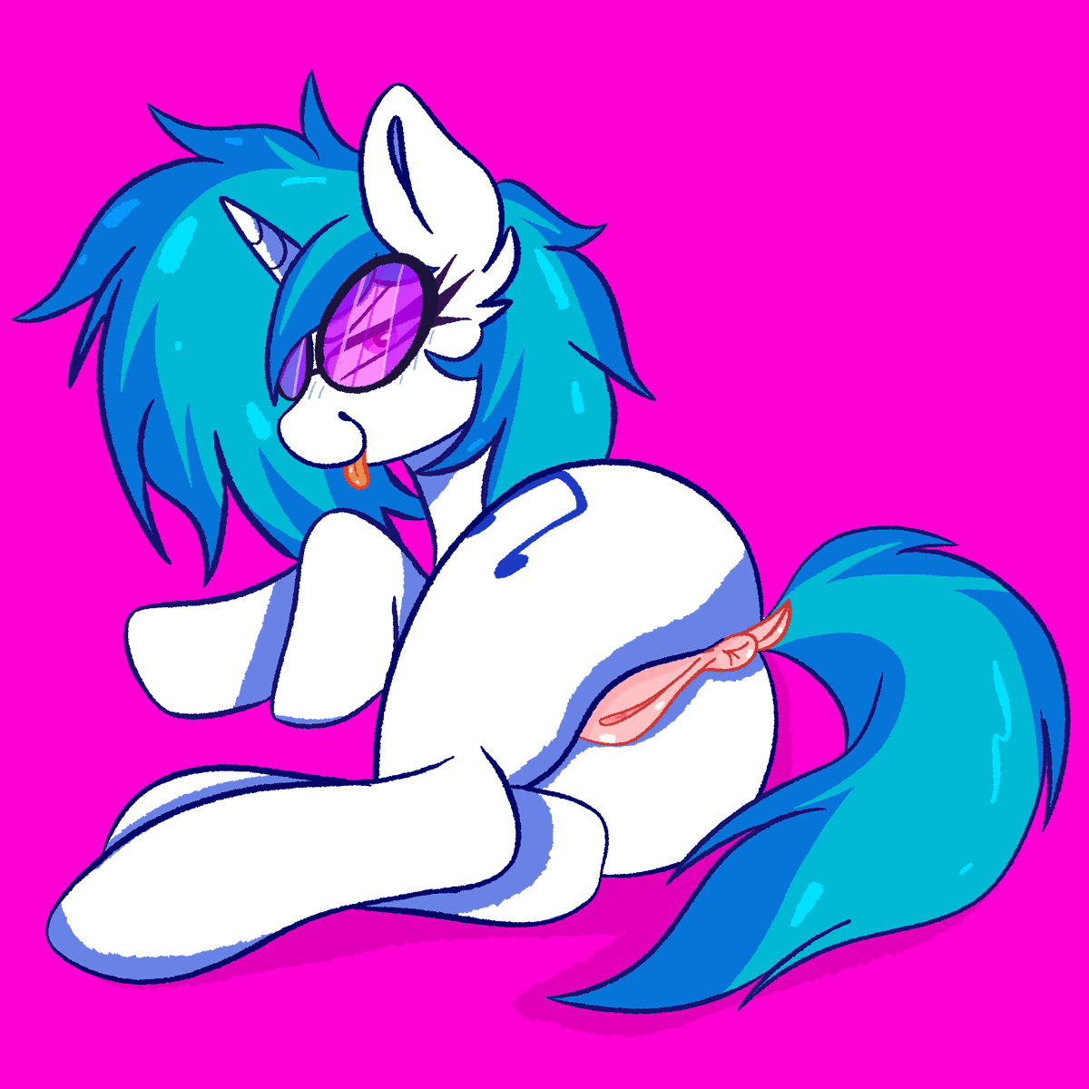 April trash site 🔞 tweet media