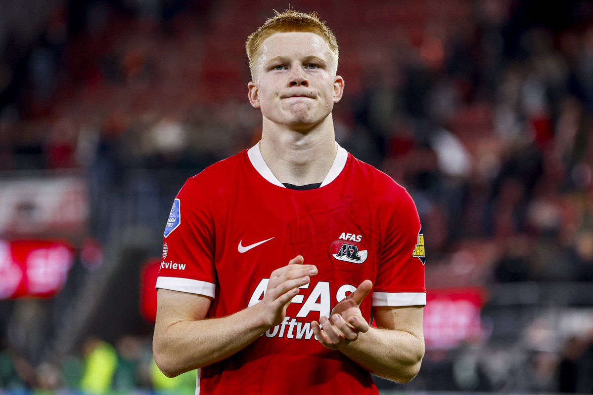 BenBocsak's tweet image. 🇳🇱 Kees Smit at #LFC would be a fantastic signing. 

He’s exactly the kind of midfielder who’d thrive in a ball-dominant team because he is so progressive on the ball. 

On top of that he’s very high energy, works hard in and out of possession. Effective at pressing high…