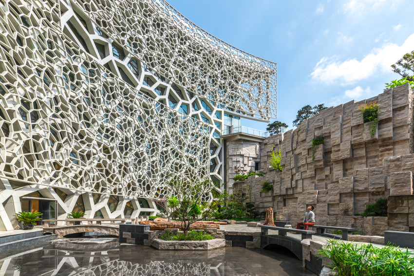 Museo de Historia Natural de Shangái: un edificio bioclimático inspirado en los moluscos
Imagen: Perkins + Will
acortar.link/IU5iOA
#medioambiente #moluscos #museos #China #naturaleza #HistoriaNatural #edificiobioclimático #arquitectura #ecoarquitectura #arquitecturaorgánica