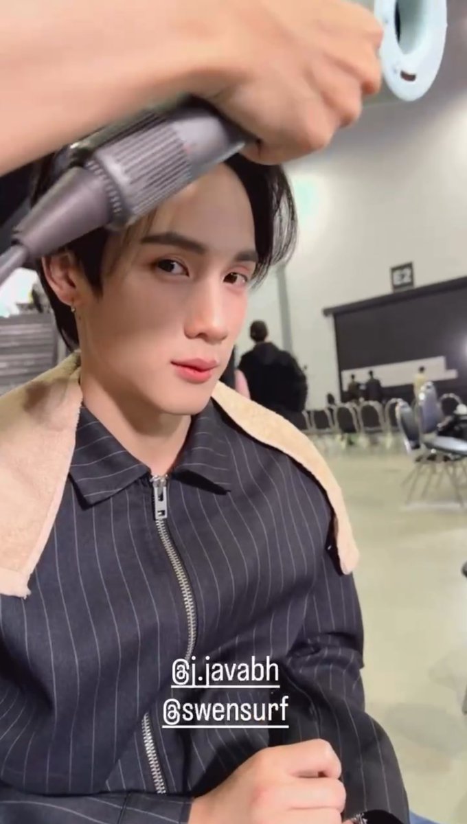 naneng_jaa's tweet image. วันนี้เห็นหน้าลูกละ ชื่นใจ😘

MAGIC VIBES MAXIMIZED X SJ
#GMMTV2026XSurfJava 
#swensurf #javabh