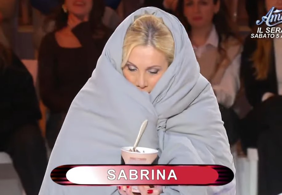 Non mi va proprio di mettere piede fuori casa ma come si fa