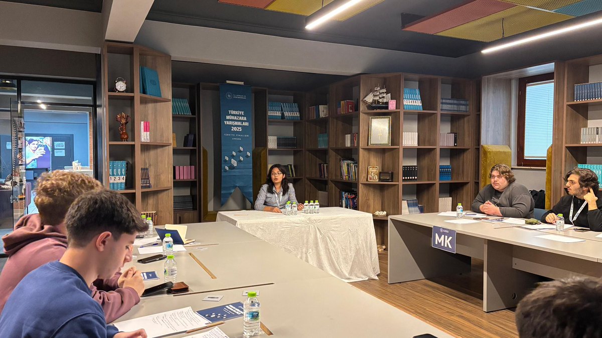 📢 Türkiye Münazara Ligi Türkiye Finali başladı!
Özgüvenli, eleştirel düşünebilen ve farklı fikirlere saygılı gençler için buradayız.

Tarsus Gençlik Merkezi olarak final heyecanında yerimizi aldık! 🙌#gsbgm #tarsusgm #münazara