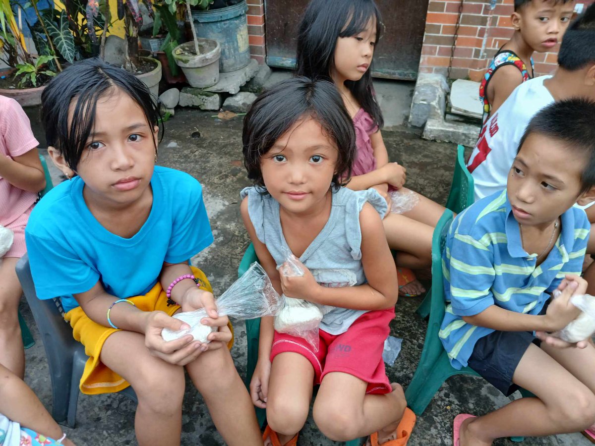 Dianah143's tweet image. Children Ministry and Feeding Program❤️‍🔥

📖Proverbs 22:6 NIV
[6] Start children off on the way they should go, and even when they are old they will not turn from it.

#Thankful
#childrenministry
#feedingprogram
#Gratitude 
#FlareNetwork #Flare #SongbirdNetwork #cryptocurrency…