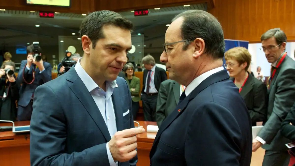 Marka2free's tweet image. Το δημοψήφισμα του 2015 έγινε σε αδιέξοδο διαπραγμάτευσης, για να εκφραστεί δημοκρατικά η κοινωνία και να πιεστούν οι δανειστές.Δεν αφορούσε έξοδο από ευρώ/ΕΕ,αλλά απόρριψη απαράδεκτης πρότασης.ο #Τσιπρας πέτυχε χρηματοδότηση,ρύθμιση χρέους και λήξη μνημονίων
Αυτή είναι η αλήθεια