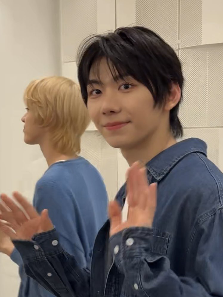 티미긩 tweet media