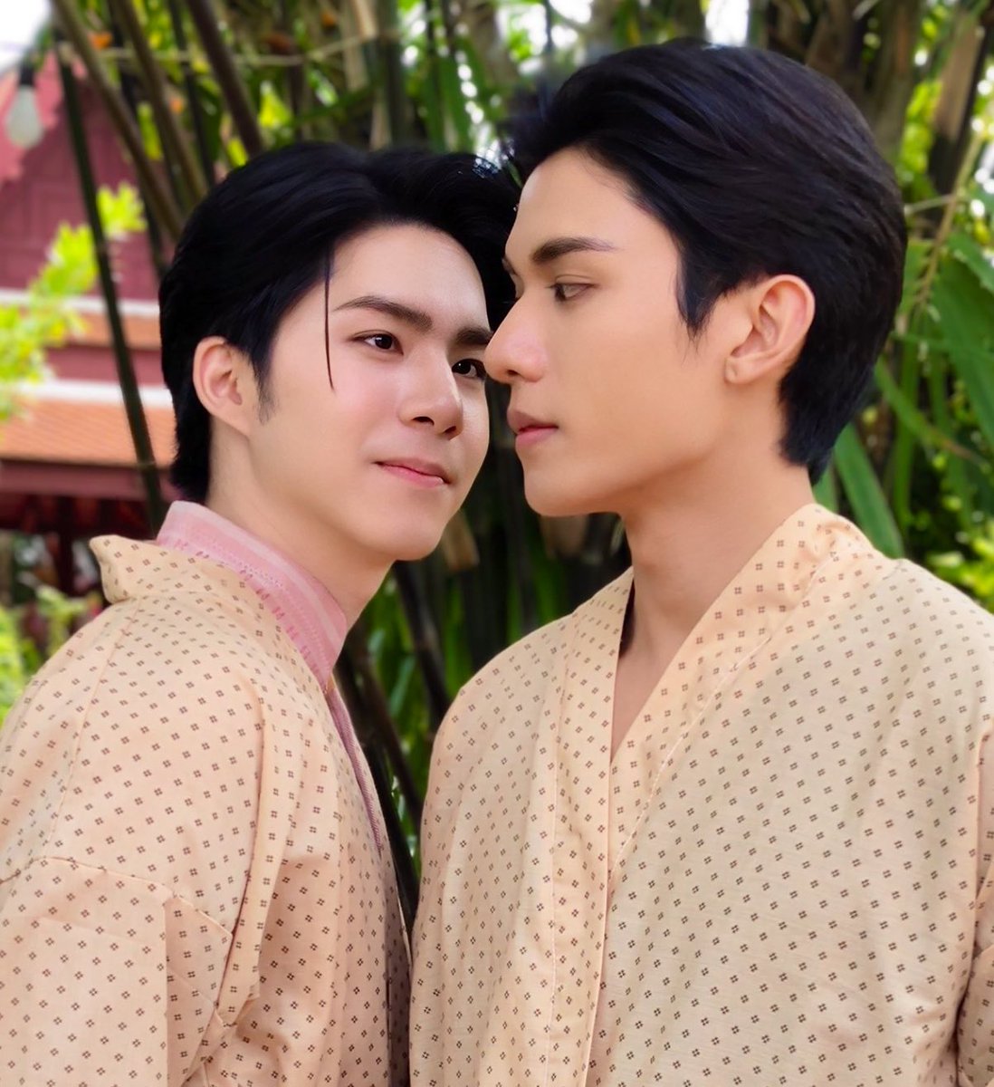 __siot__'s tweet image. Love Upon a Time Q32
#ภพเธอQ32 #NetJJ 

normally it&apos;s net who takes the initiative, but this time JUJU!! DID!!!!!!!!!!!