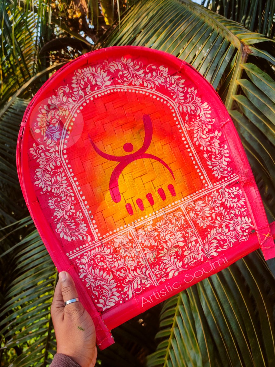 artisticsoumi's tweet photo. || বরণ কুলো ||

#acrylicdesign #kulopainting #weedingkulo #acrylicpaint #weedingspecial #kulodesign #kolkadesign #kolkaart #artistlife #boronkulo https://t.co/yH6vu3VUoJ