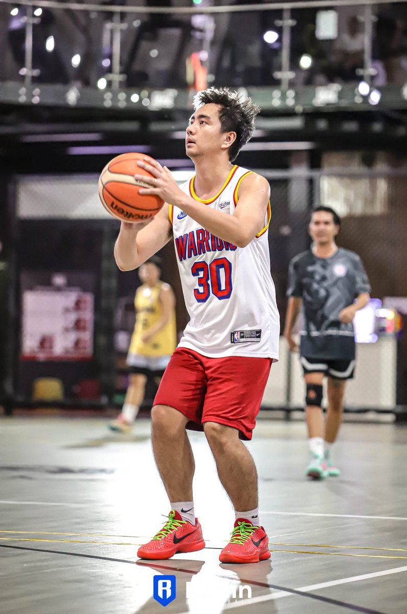 0xPinong's tweet image. Ronin Hoops 🏀
Happy to play ball with the Ronin Community.