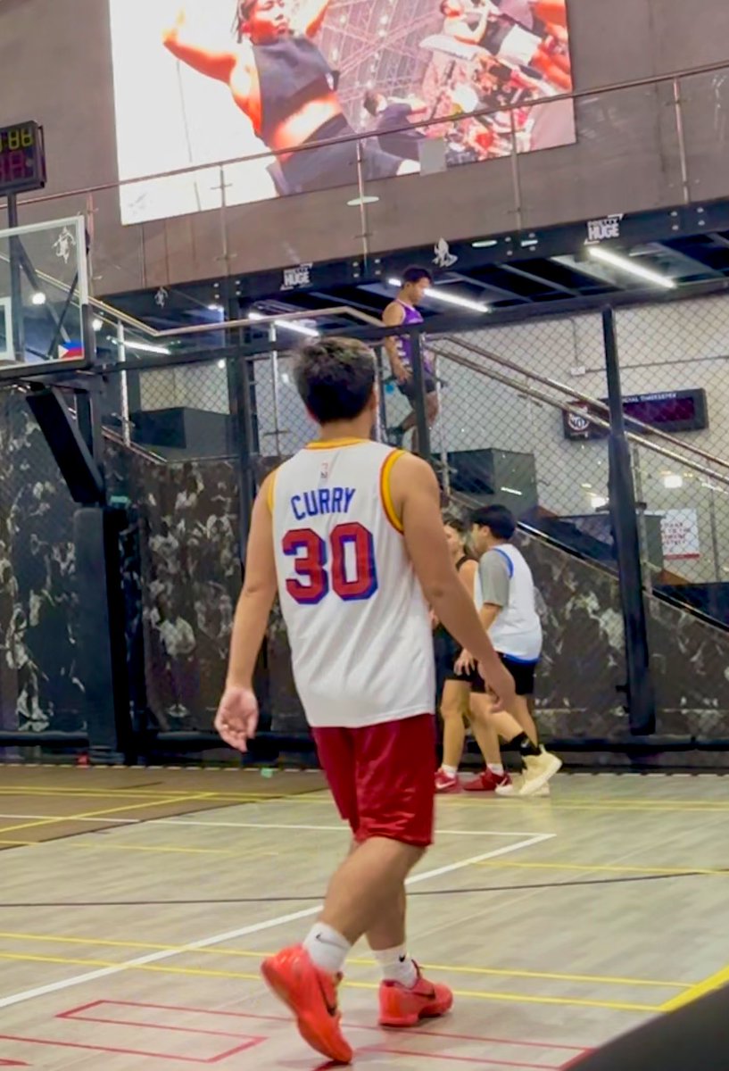 0xPinong's tweet image. Ronin Hoops 🏀
Happy to play ball with the Ronin Community.