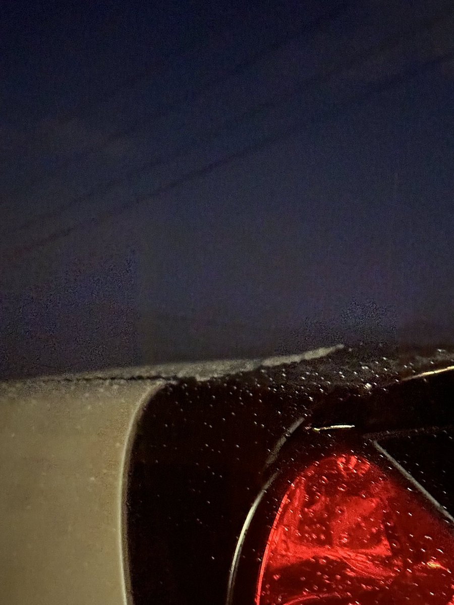 osa17678877's tweet image. あっという間に真っ暗。
安全運転で帰りましょう！

去年だったら雪になっていたんだけどなぁ☔️今年は暖かいのかな
#マジカワ #FM長野 #マジックアワー