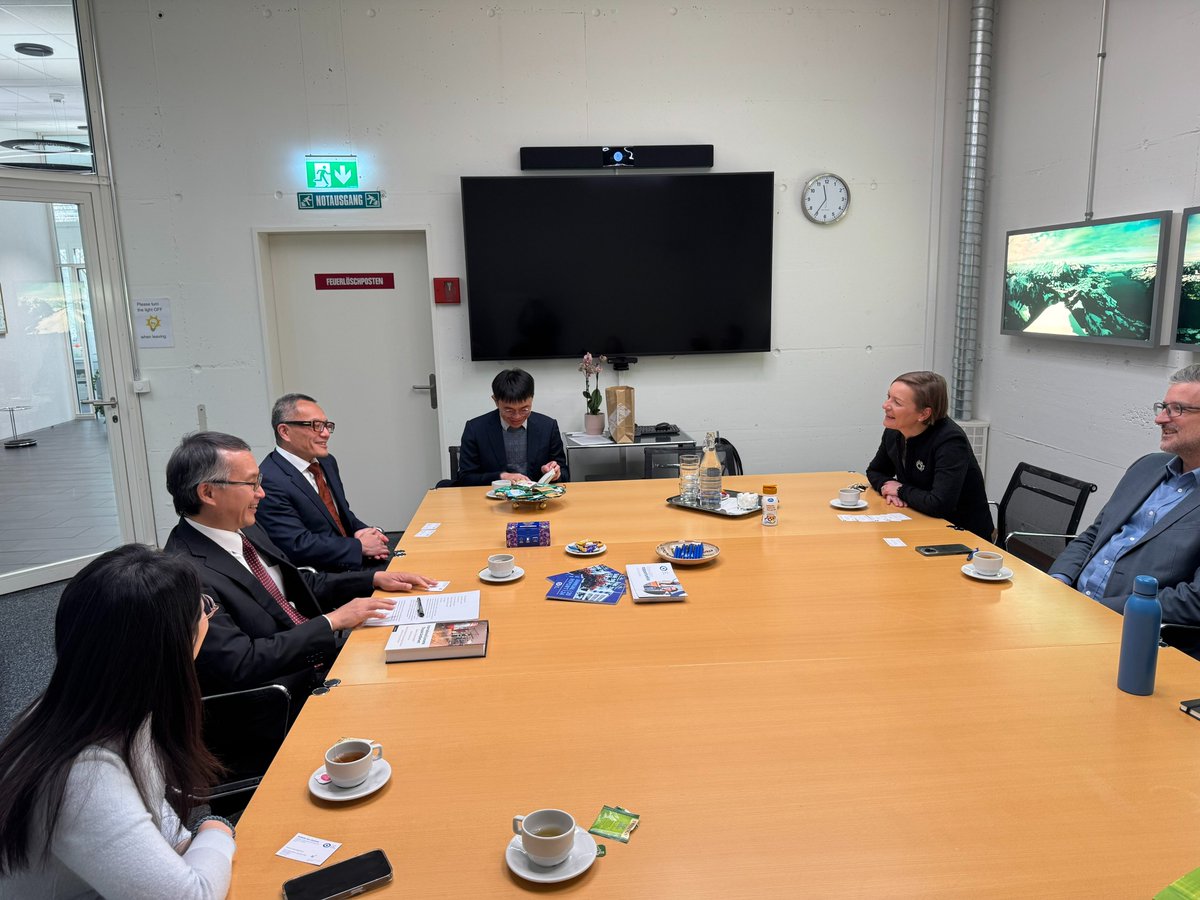 Taiwan Mission to the WTO donates "Penglai Scholarships" to WTI, fostering Taiwan-Swiss academic exchange &amp; nurturing future trade law talents. #PenglaiScholarship #Taiwan