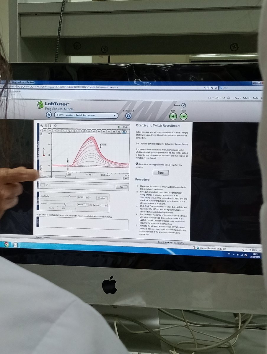 raqeeela's tweet image. physio moment