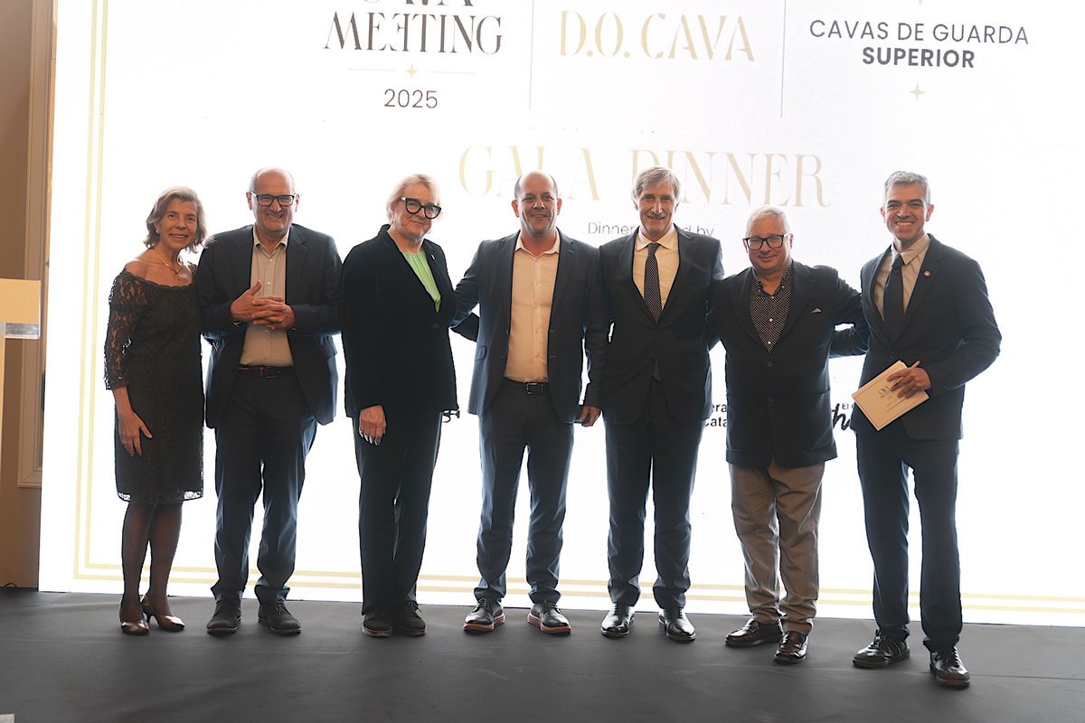 The_Buyer tweet media