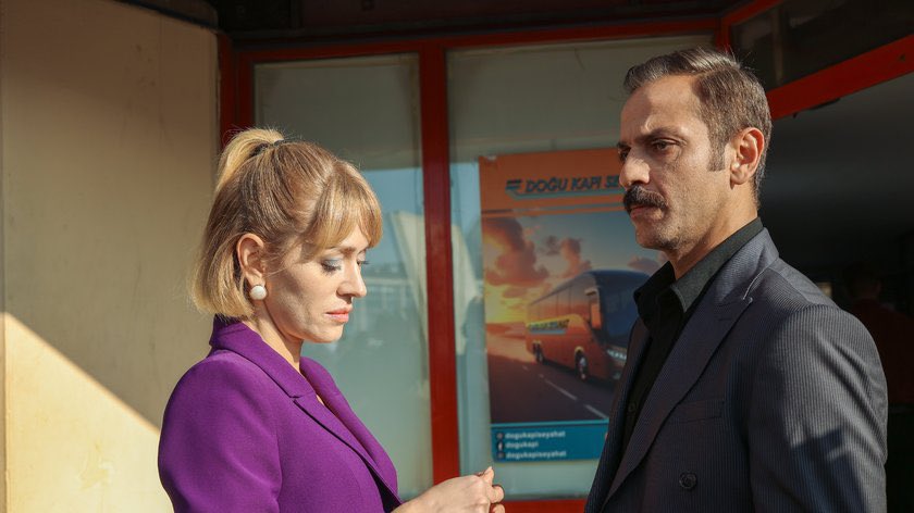 Üzüntünden öleceğiz size artık 🥀
#yahder #veliaht