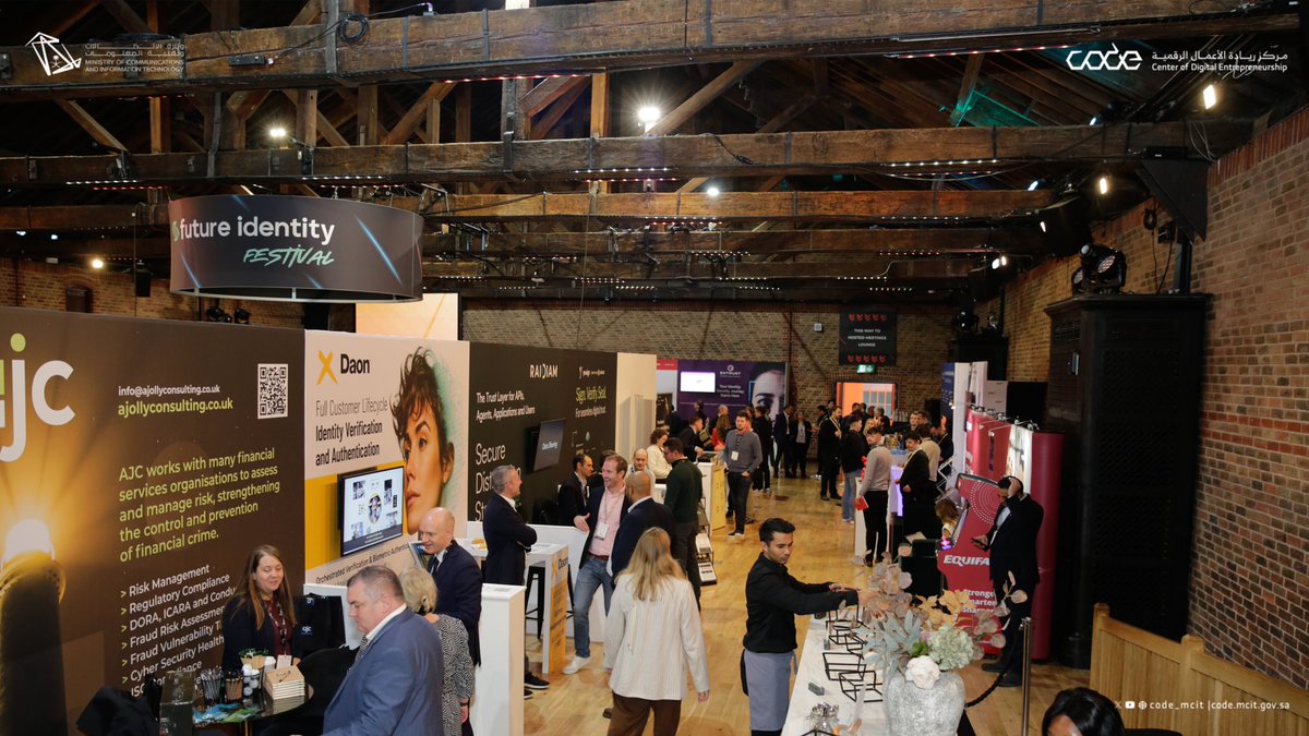 CODE_MCIT's tweet image. As part of the international exposure trip, startups from #Tech_Champions5 program startups showcased their innovative fintech solutions at @FintechTalents in London, building global partnerships and unlocking new opportunities for growth and expansion 🌍💡