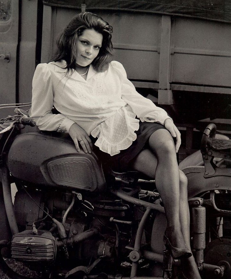 archivetvmus71's tweet image. Happy Birthday Francesca Gonshaw, born this day in 1959.