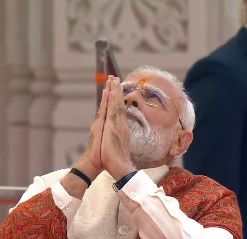 idharampalsingh's tweet image. संकल्प से सिद्धि, प्रभु श्री राम के भव्य मंदिर के शिखर पर धर्म ध्वजारोहण की सभी रामभक्तों को अनेक बधाई, शुभकामनाएं।

#Ayodhya #RamMandir