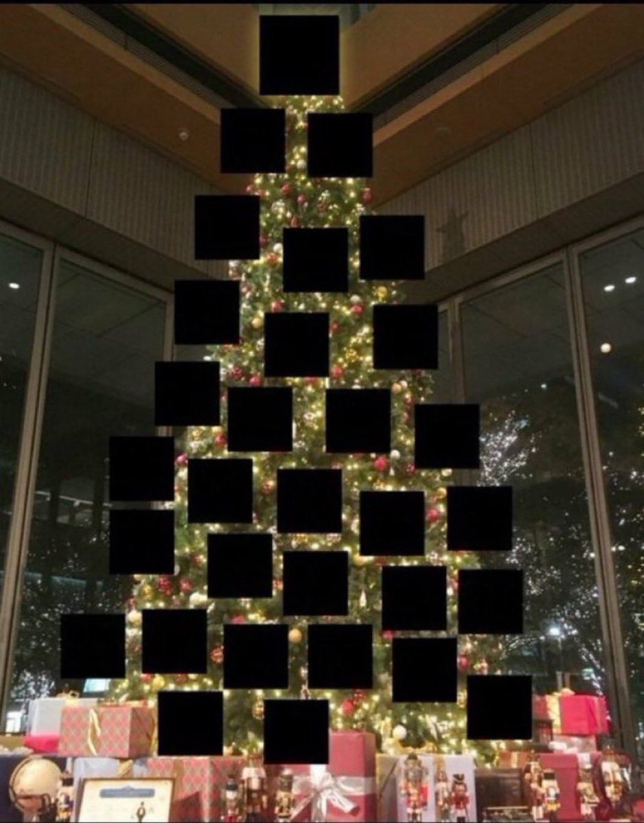 lysmoonart's tweet image. I want to do this too, oomfies!! Drop a 🎁 or comment below and I&apos;ll add you 💞