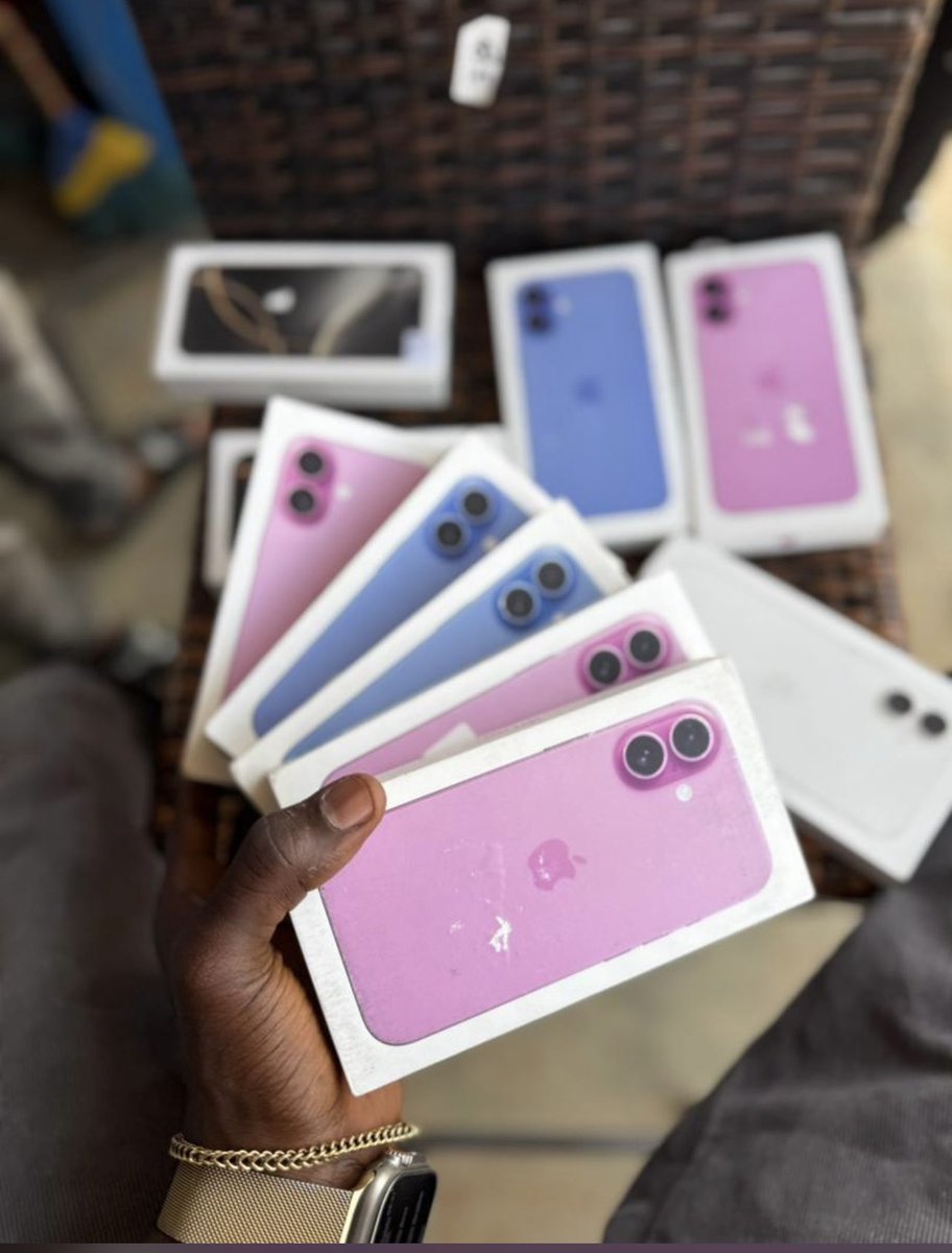 AOneTech__'s tweet image. Brand new iPhone 16 128gb Factory Unlocked
Price: 1m20k

Visit store or send a message.
Call Adam: 08164932138

Location 📍: Sango Ojurin, #Ibadan.

Store Open ⏱: 8am -  7pm 
Delivery Hour ⏱: 8am - 5pm (Nationwide) 

🔁 We accept swapping