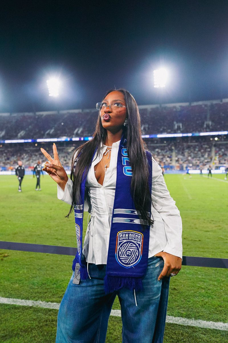 temsszn's tweet image. Shining &amp;amp; Winning #SDFC ⚽️✨