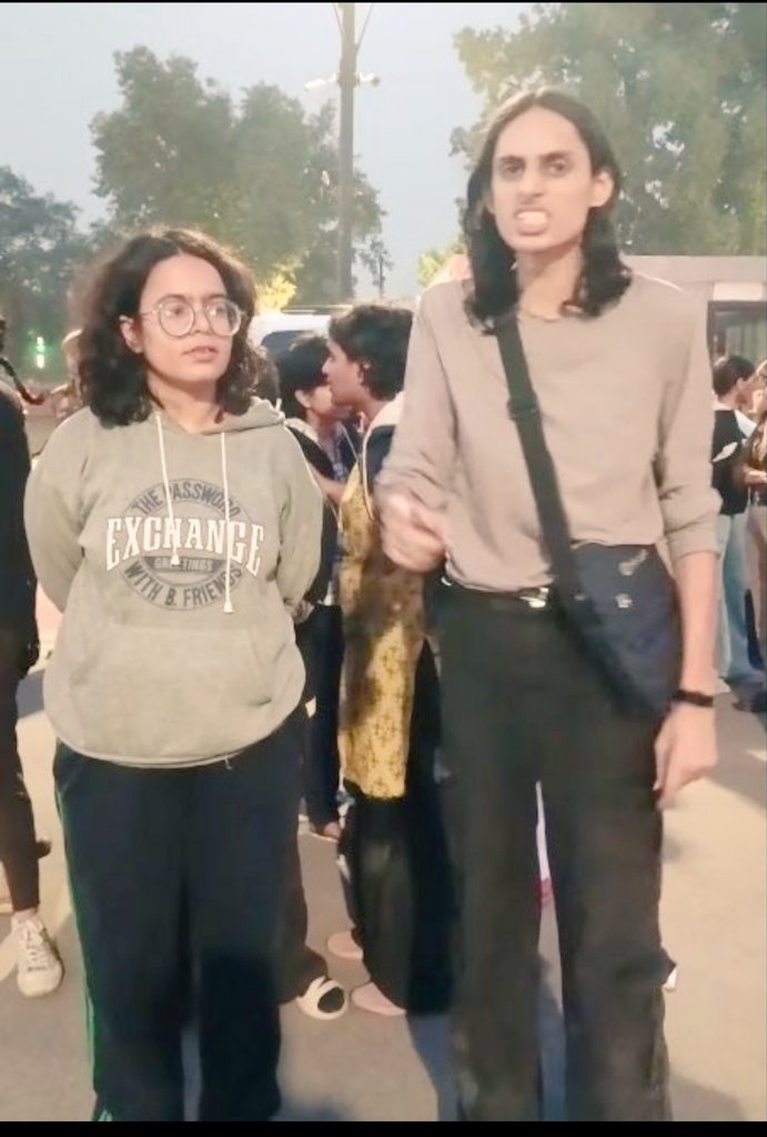 However they identify themselves : He, She, They, Them, It, or Kabootar: these "Cringe" are literally wearing a Branded hoodie, branded clothes (all capitalist ) &amp; panting over Hidma! What is the solulu for these Woke Delulu!
Porsche Poverty Amar Rahe
Mercedes Marxism Amar Rahe!