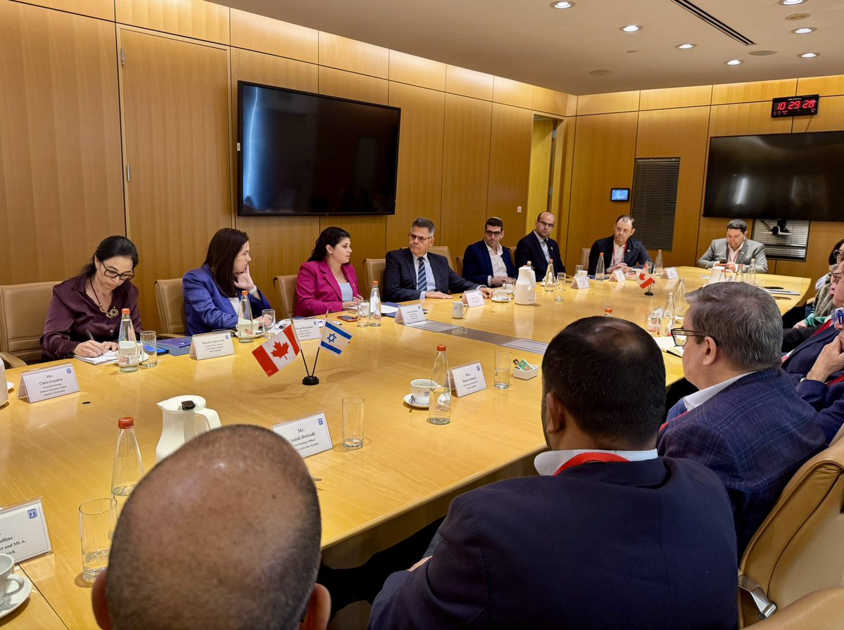 SharrenHaskel's tweet image. Yesterday I briefed representatives of the Canadian political leadership mission to Israel and made it clear: this is a moment of truth for the West.

You can’t fight terror worldwide while expecting Israel not to defend itself. 

Recognising a Palestinian state while Hamas still…