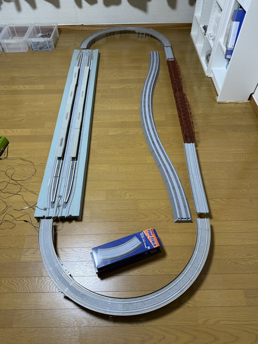 とみお様 TOMIX築堤大カーブレールセットと複線化セットをそれぞれ2セットずつ