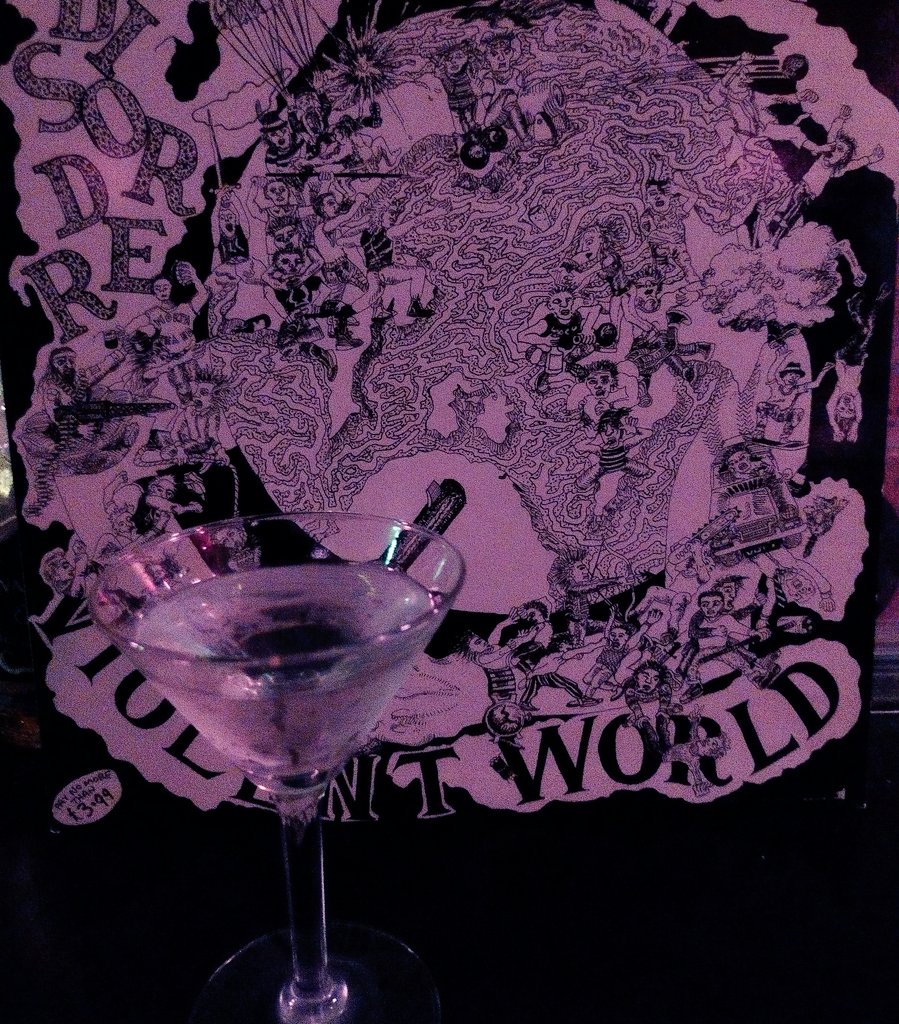 JOEY'S 本日も懲りずに開店しております。不穏な空気漂う連休開け火曜日…
来ていただいた方には優しく接しますので、よろしうおたの申します！