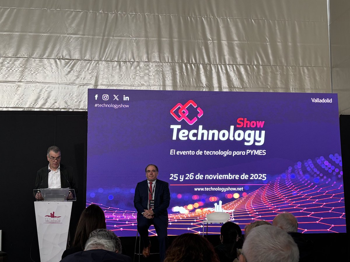 XIMOREIG's tweet photo. Presentando nuestro departamento B2B en Tecnologhy Show. Feria de Valladolid. https://t.co/glEowHYMaj
