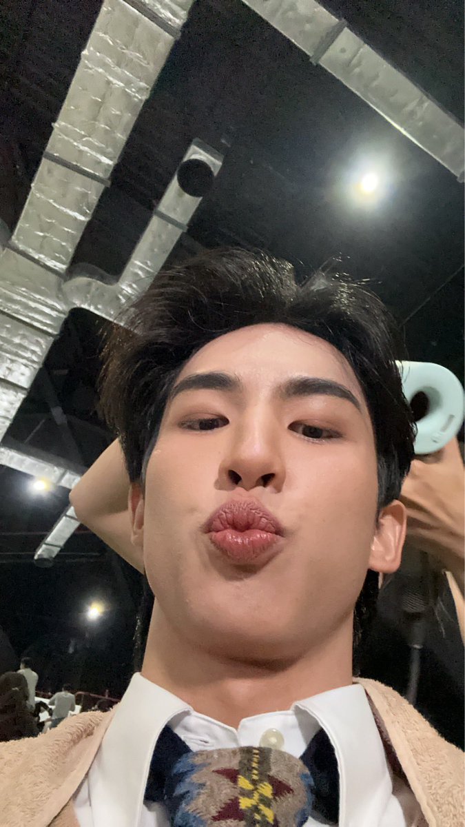 naneng_jaa's tweet image. เซิร์ฟๆ3ขวบ ไม่เกินจิงง🥰

MAGIC VIBES MAXIMIZED X SJ
#GMMTV2026XSurfJava 
#swensurf @swensurf