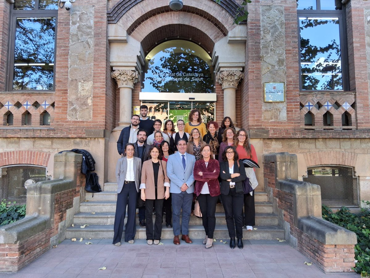 🔵<a href="/salutcat/">Salut</a> y <a href="/BioSim_es/">BioSim</a> impulsan los medicamentos biosimilares en Cataluña. <a href="/gencat/">Generalitat de Catalunya</a> 
cronicasanitaria.es/2025/11/25/el-…