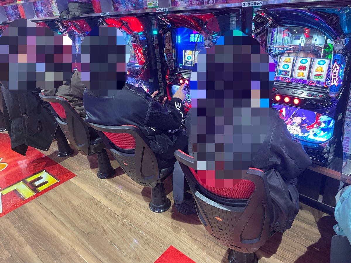 pmgpmgjp's tweet photo. 【PR】11月25日(火)スロットエランドール田無店 にて #Jcollection を実施!
18時時点の店内状況になります‼️
本日はJcollectionという事もあり、非常にジャグラーコーナーが盛り上がってます🤩
ゴーゴージャグラーとマイジャグラーに、お客様が多数いらっしゃいました🥳
AT機も負けておらず
戦国乙女4・・・4000pt🔥
東京喰種・・・2000pt🔥
を確認出来ています‼️
東京喰種にまだまだ粘られているお客様も多数いらっしゃいますね😏
お足元が悪い中ではありますが、盛り上がっている店内へと是非足をお運びください‼️