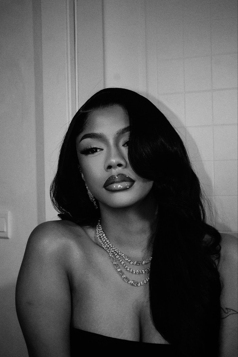 ᦓꪖ᥅ꫀꪀꪖ tweet media