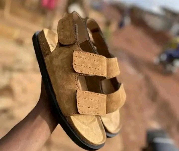 Let know your choice 😊 

🏷️₦25,000

Please kindly repost if these pictures appear on your TL 🙏 

Location: Ibadan 

Nationwide Delivery 🚚