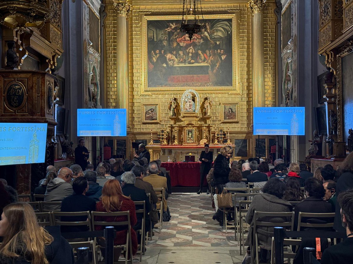 Edartec's tweet photo. Tras una década de investigación sobre la Giralda, los primeros frutos de la misma se han desarrollado en el Simposio Internacional Tvrris Fortissima 2015-2025, celebrado hace escasos días en Sevilla.

https://t.co/Q1ktdWTQMb https://t.co/tSiNXqQ5oj
