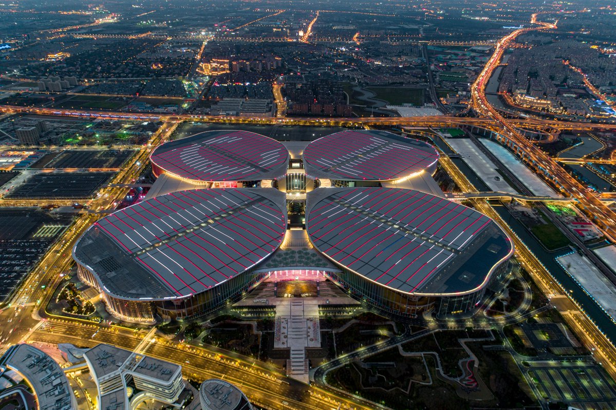 InvestShanghai's tweet image. Get ready for Automechanika Shanghai 2025 (Nov 26-29)! Meet 7,400+ global exhibitors and enjoy 94 events at the 383,000-sq-m exhibition. Discover automotive innovations and witness the industry&apos;s future. Join for an unforgettable experience!🏎️