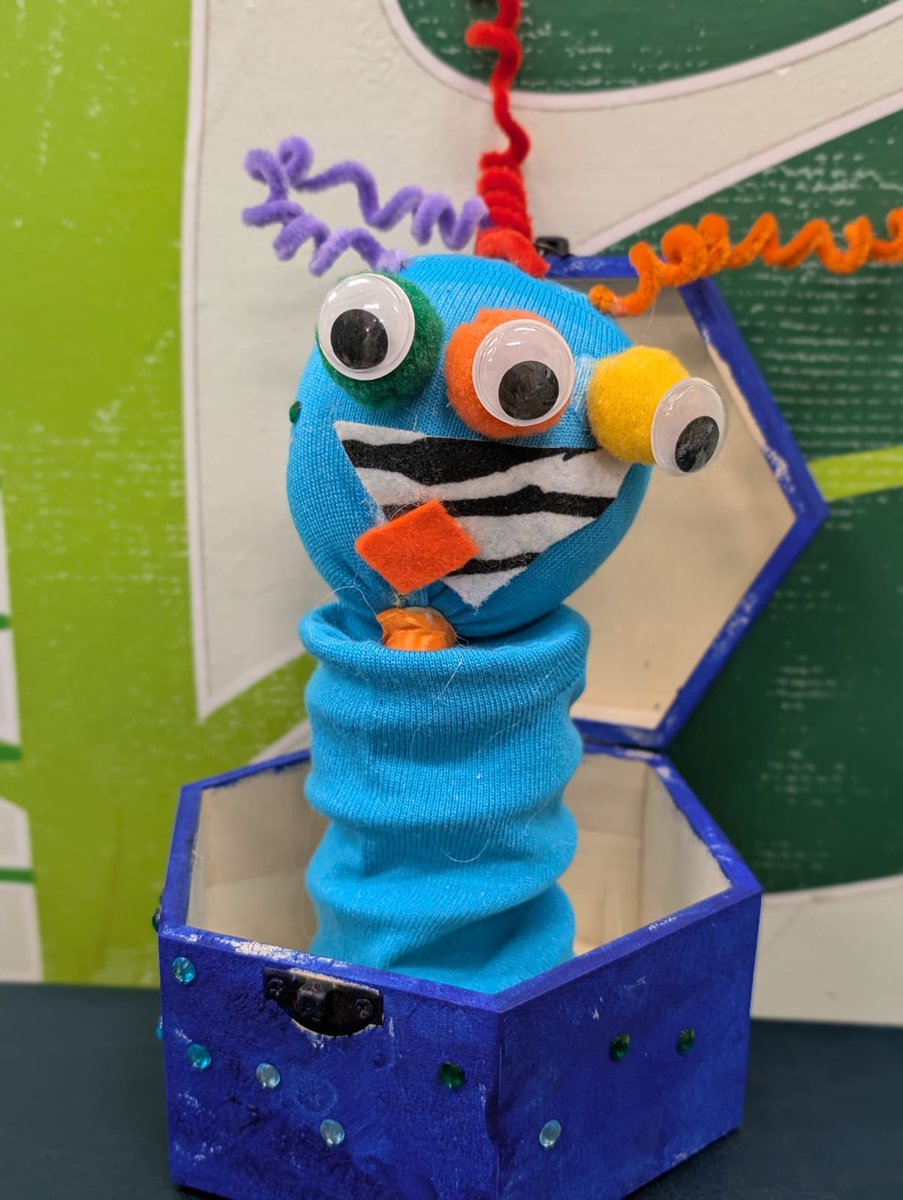 Rotherhamcreat2's tweet image. We had a terrific time @SitwellInfant  for our Terrific Toys family learning. Yr1 children and families designed and created a Jack-In-The-Box. Lots of creative arts skills developed and lovely discussions around favourite toys.  #fabulousfamilies #learningtogether #toys