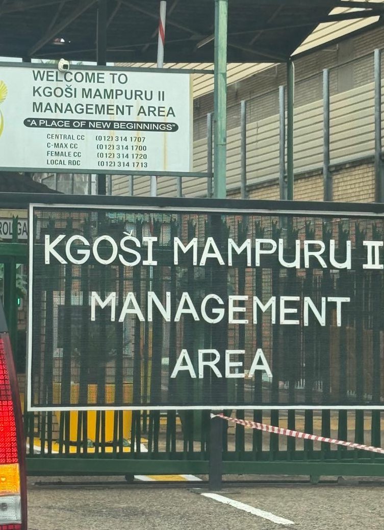 South Africa, a country worth fighting for, that’s why we are here today. 🇿🇦🇿🇦🇿🇦 

Good morning family, I’m ready to hear from you, kindly share those questions you need me to ask here. Today we take evidence from SAPS CEO, Puleng Dimpane.

#AdHocCommittee