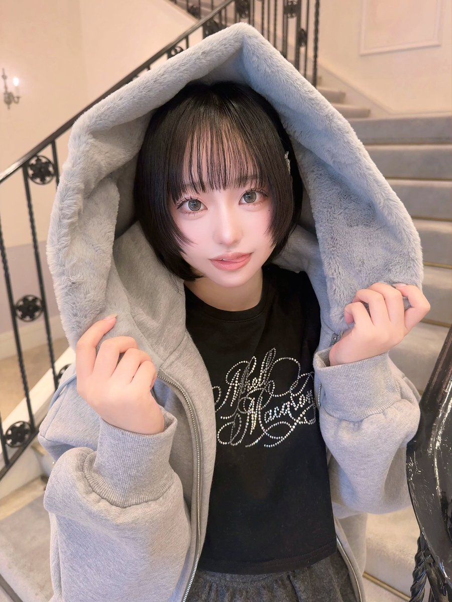 レア物 アイドルグッズ 高嶺のなでしこ 全員サイン入り パーカー 高嶺