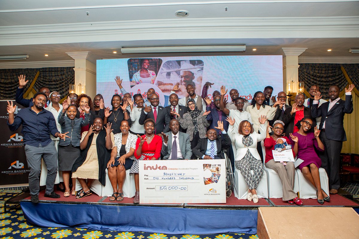 KenyaBankers's tweet image. Twenty-four Micro, Small, and Medium Enterprises (MSMEs) today received business grants of Sh100,000 each to support their next stage of growth after completing the Inuka Enterprise Program Enterprise Accelerator Program, a banking industry-led initiative implemented by the Kenya…