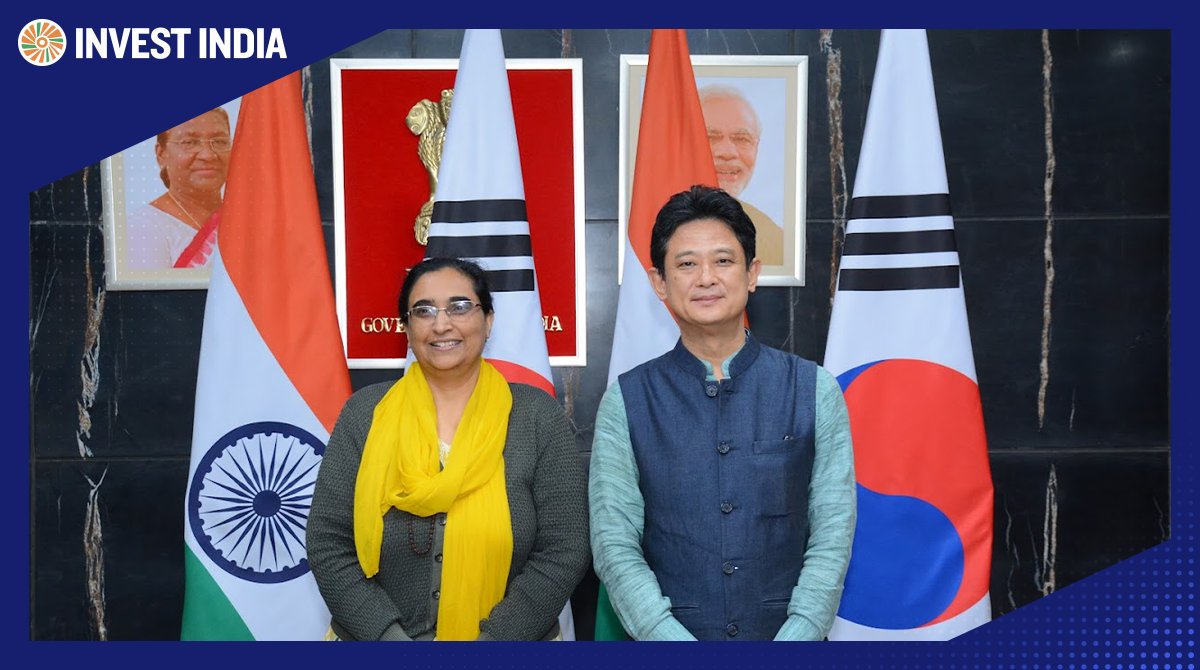 investindia's tweet image. Dr. Sandhya Bhullar, JS, @DPIITGoI and @Sangindelhi, Minister and Deputy Chief of Mission, @RokEmbIndia, chaired the #2ndIndiaKoreaFastTrackMechanism meeting, facilitated by team #InvestIndia. The meeting focused on improving #EoDB for Korean companies in India.