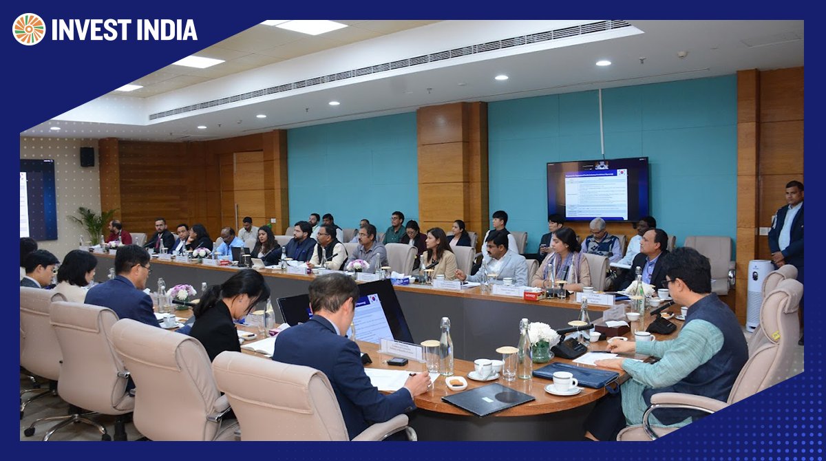 investindia's tweet image. Dr. Sandhya Bhullar, JS, @DPIITGoI and @Sangindelhi, Minister and Deputy Chief of Mission, @RokEmbIndia, chaired the #2ndIndiaKoreaFastTrackMechanism meeting, facilitated by team #InvestIndia. The meeting focused on improving #EoDB for Korean companies in India.