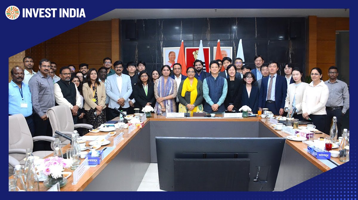 investindia's tweet image. Dr. Sandhya Bhullar, JS, @DPIITGoI and @Sangindelhi, Minister and Deputy Chief of Mission, @RokEmbIndia, chaired the #2ndIndiaKoreaFastTrackMechanism meeting, facilitated by team #InvestIndia. The meeting focused on improving #EoDB for Korean companies in India.