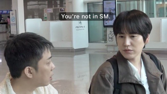 jekkibby2's tweet image. jiwon @ kyuhyun: why did you go to smtown if ur at antenna????