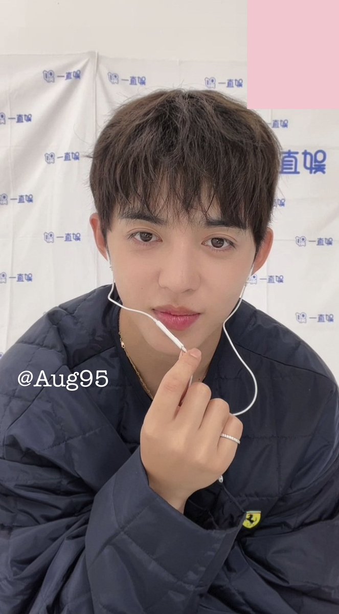 19950808_aug's tweet image. 251125 이즈위

오늘도 만점!💯

#세븐틴 #SEVENTEEN #최승철 #승철 #에스쿱스

@pledis_17