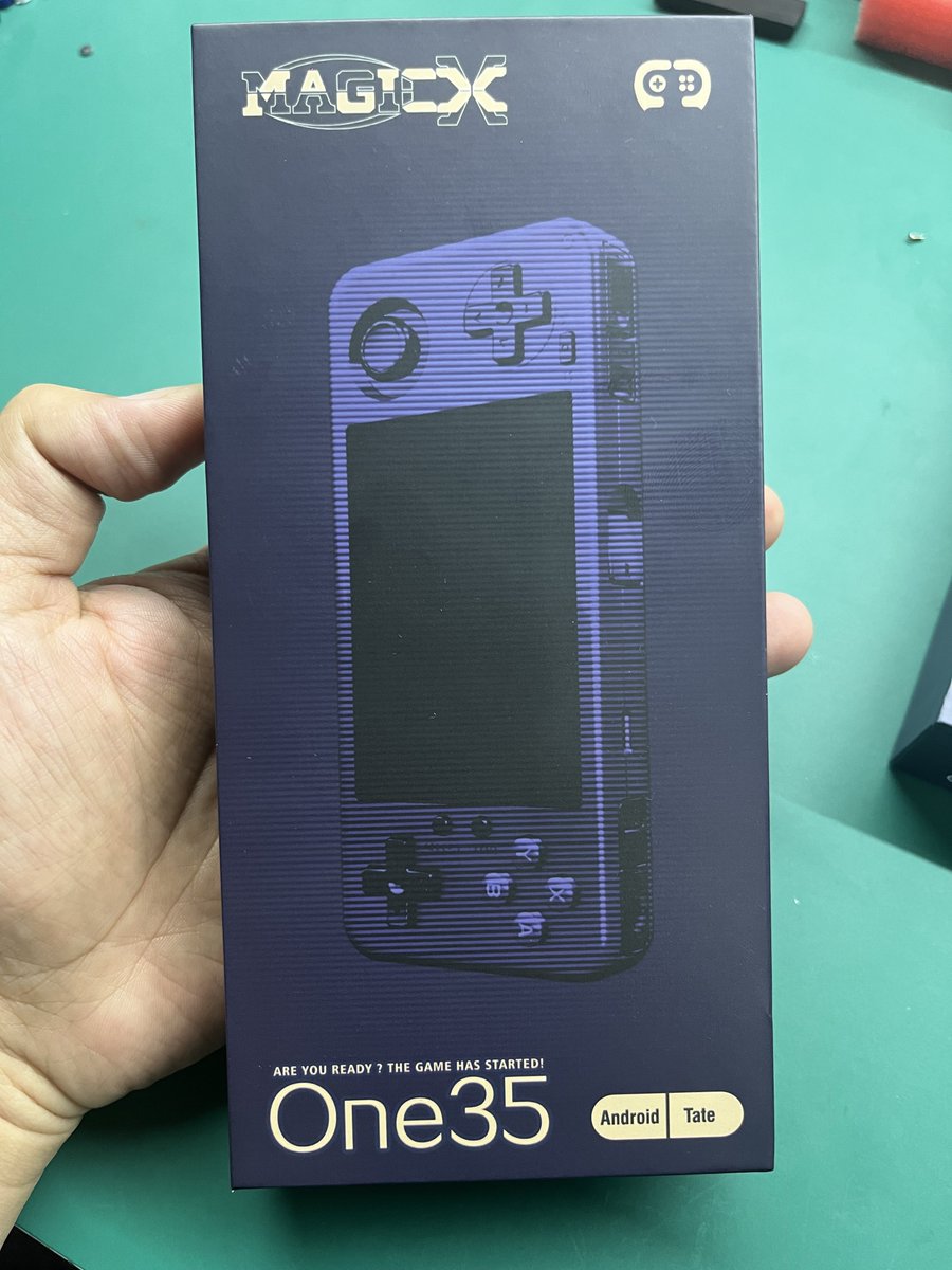 JunEmuLab's tweet photo. 実機カラーはどれも仕上がり良好で、特に調整後のグレーが一番自然な色味に感じる。ブラックやブルーも個性が出ていて仕上がりは良さそう。#MagicX #One35 https://t.co/FFUWVkJOjf