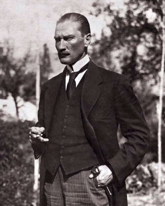 “Gereğinden fazla merhamet, vatana ihanettir.”

💬Mustafa Kemal ATATÜRK