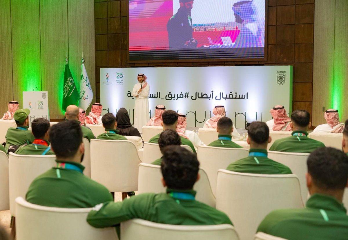 الحربي رئيس اتحاد التايكوند تكريم وزير الرياضة للأبطال يعزّز الدافع لمواصلة الإنجازات
<a href="/almaystrw51342/">متعب الجوهر( المايسترو)</a> 
الرياض - متعب الجوهر 

أبدى رئيس الاتحاد السعودي للتايكوندو، المهندس عبدالله أحمد عيد الحربي، اعتزازه بالتكريم الذي حظي به أبطال المنتخبات السعودية اليوم، والذين حققوا ميداليات