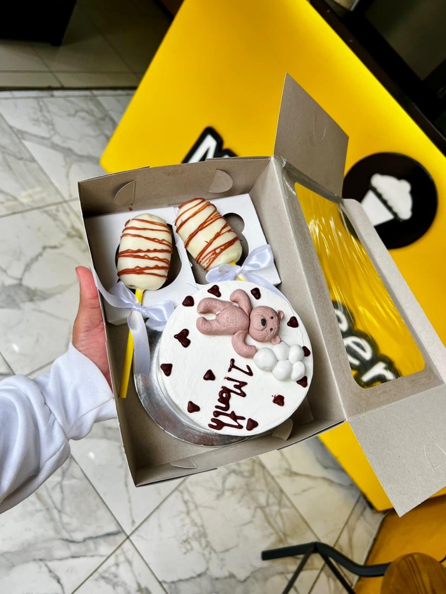 TheMuffineers_'s tweet image. From oven to masterpiece!!! Here’s a look at some of the cakes we created over the last week. 

Which one is your favourite? 😻❤️🔥

#themuffineers #G20SouthAfrica #cake